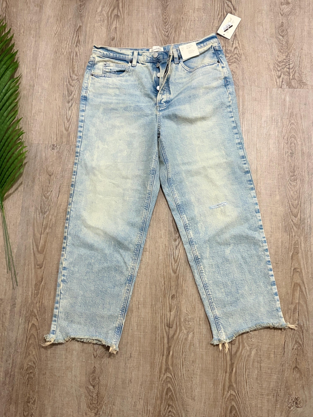 Wilfred Light Blue Boyfriend Jeans with Frayed Hem